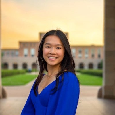 Lauren Nguyen Headshot