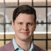 Aaron Pomerantz Headshot