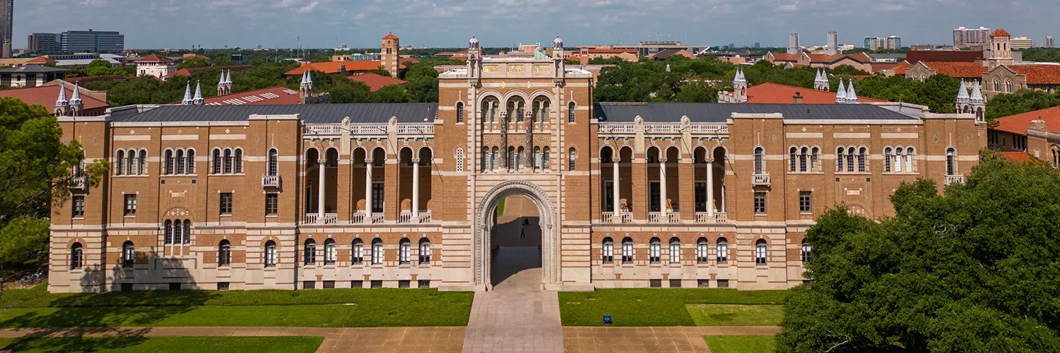 Undergraduate and Graduate Ambassadors photo with Sammy