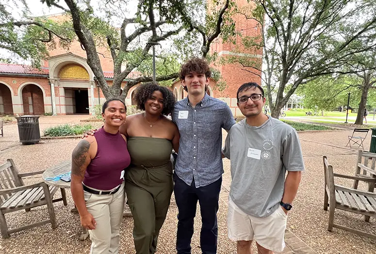 Student Ambassadors walking on campus